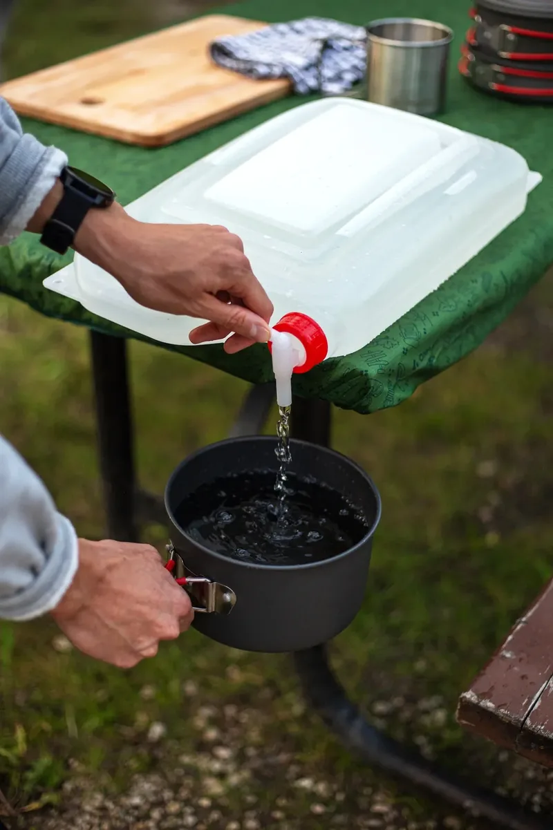 Galão de Água Coghlan's Water Carrier 8L